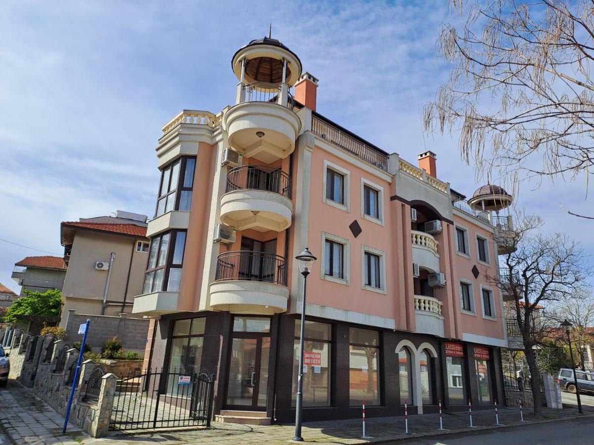 Luxury Apartments Ekaterina Chernomorets Exterior foto