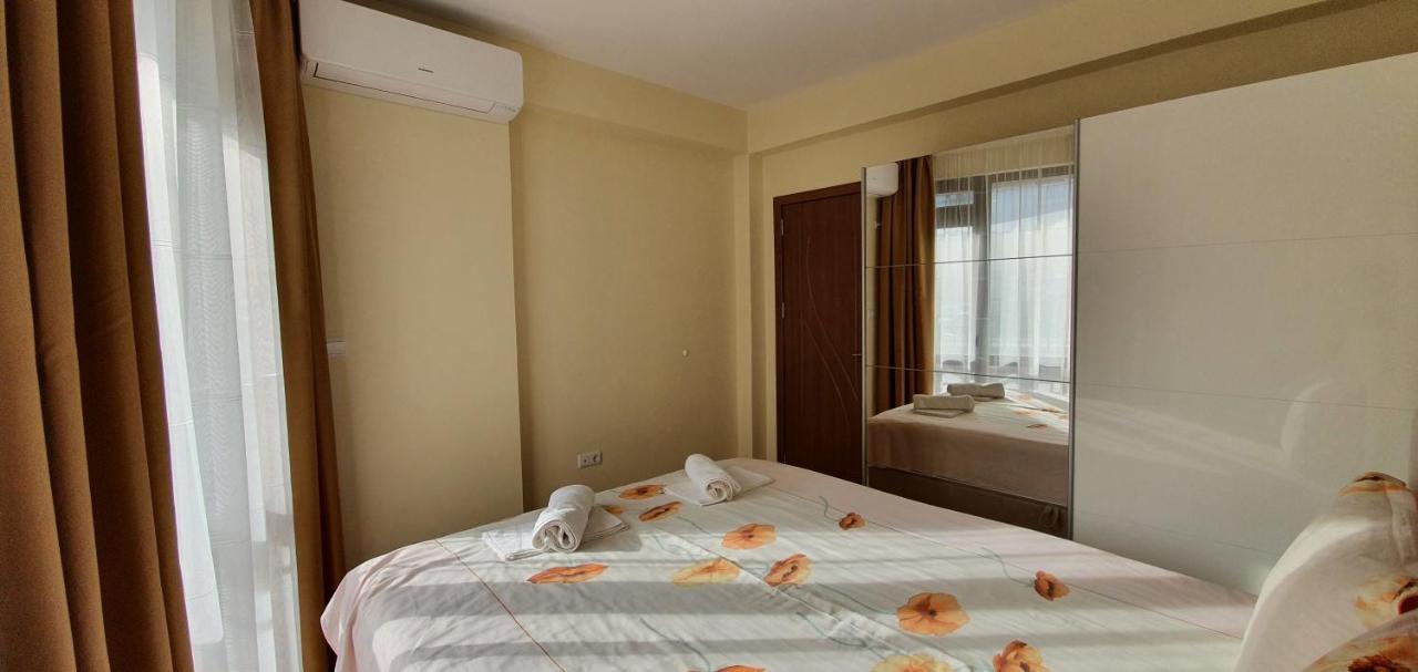 Luxury Apartments Ekaterina Chernomorets Exterior foto