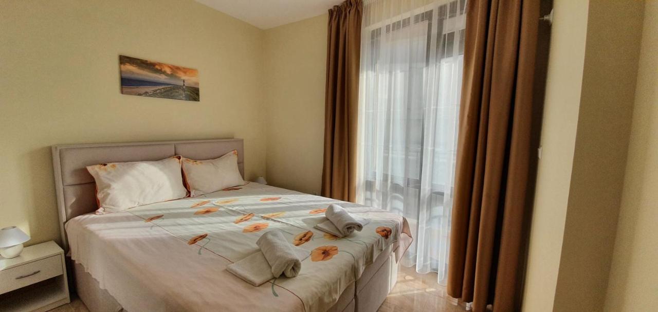 Luxury Apartments Ekaterina Chernomorets Exterior foto