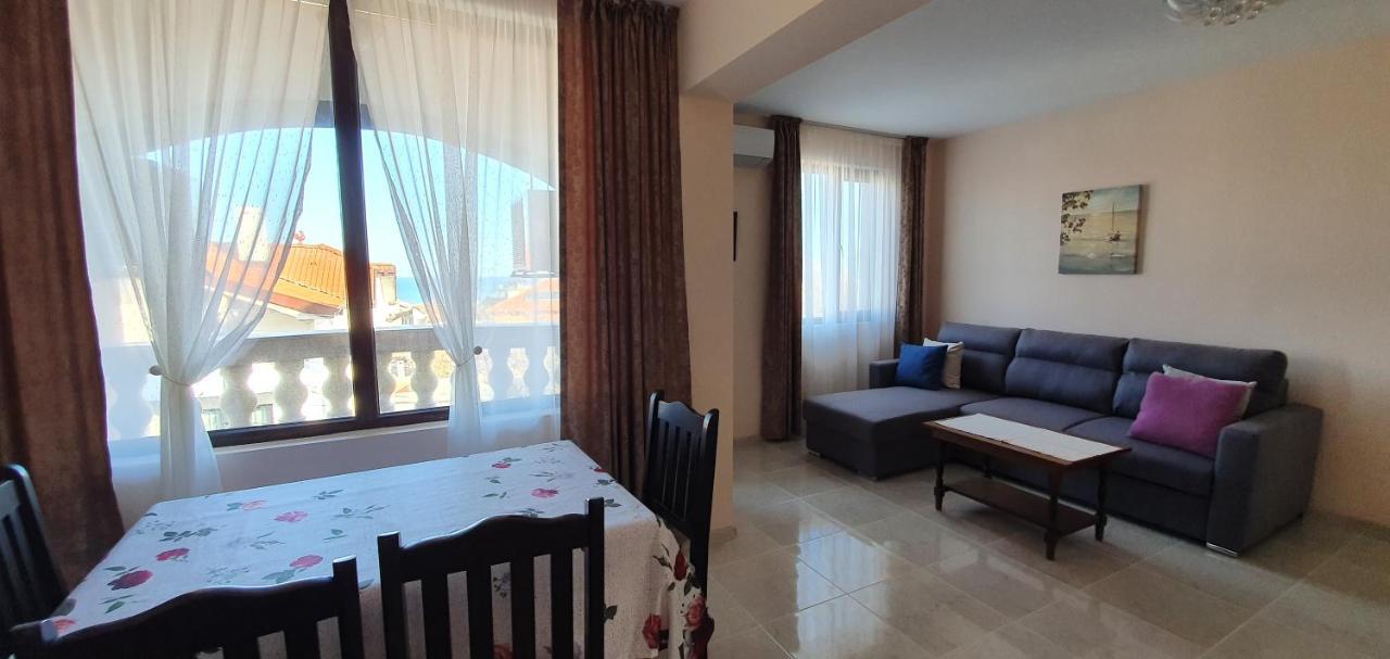 Luxury Apartments Ekaterina Chernomorets Exterior foto