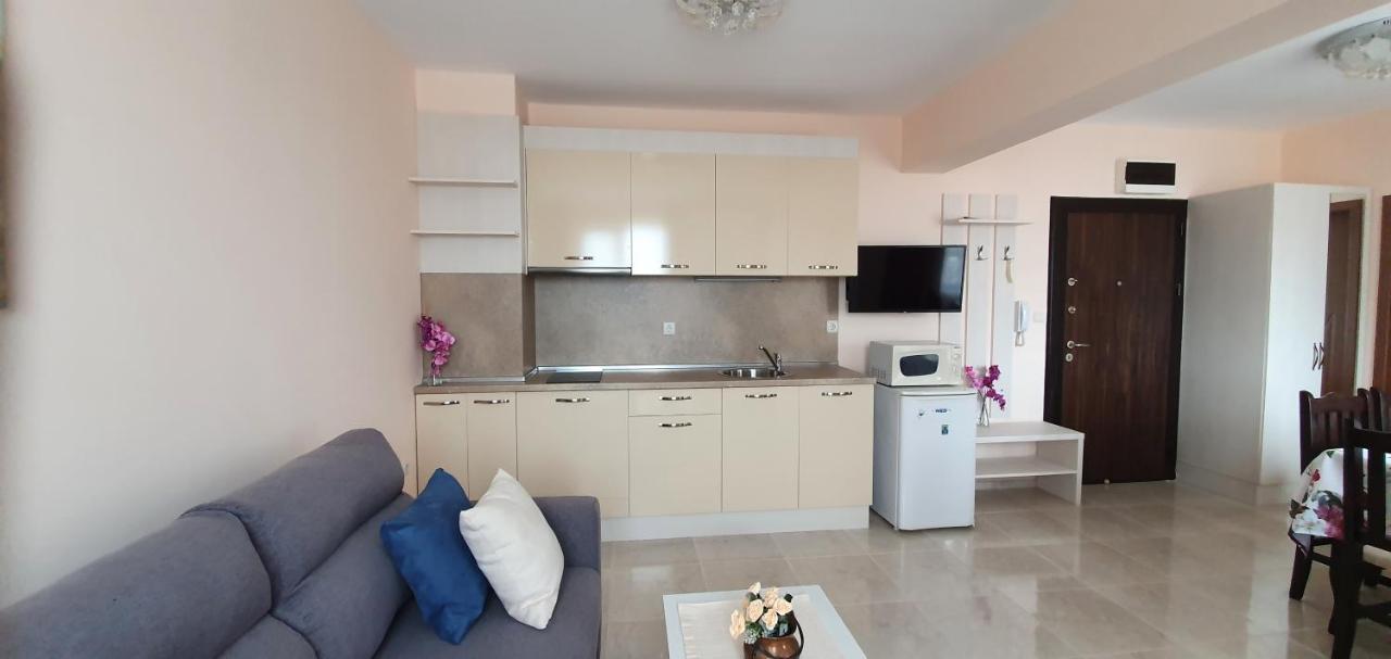 Luxury Apartments Ekaterina Chernomorets Exterior foto
