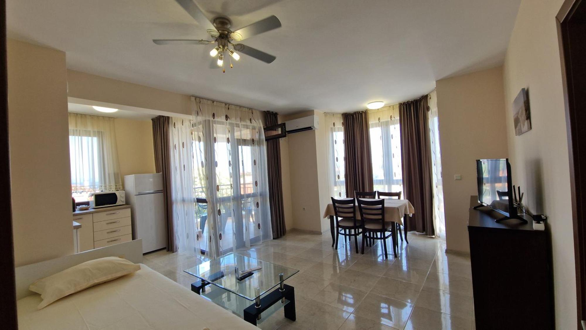 Luxury Apartments Ekaterina Chernomorets Exterior foto